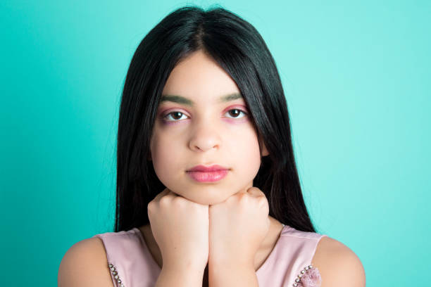 istock Girl musical clip 1182709354