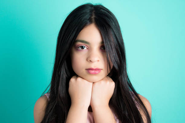 istock Girl musical clip 1182709356