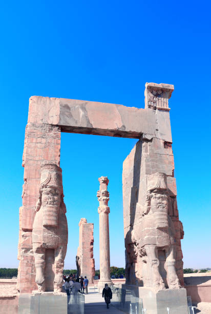 porta de todas as nações na cidade antiga persépolis, irã - gateway of xerxes - fotografias e filmes do acervo