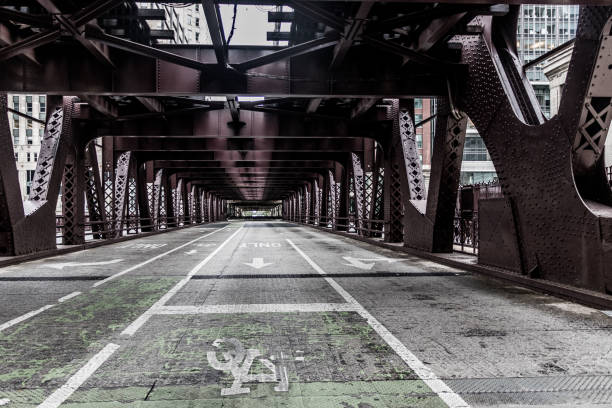 istock Bridge over the Chicago River, Chicago, Illinois 1182713924