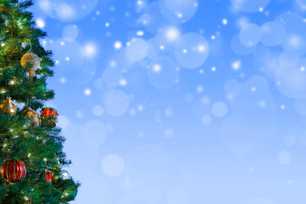 istock Christmas Tree With Blurred Lights In The Background 1182715296