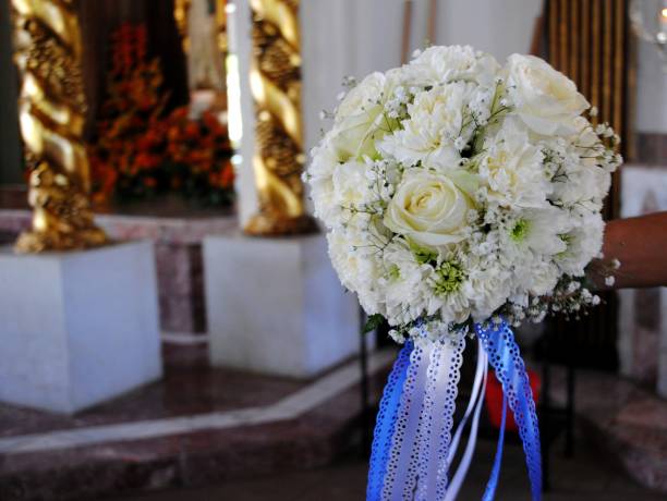 istock Wedding floral centerpiece flowers 1182771024