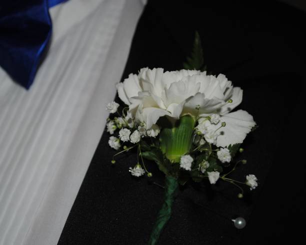 istock Wedding floral centerpiece flowers 1182771034