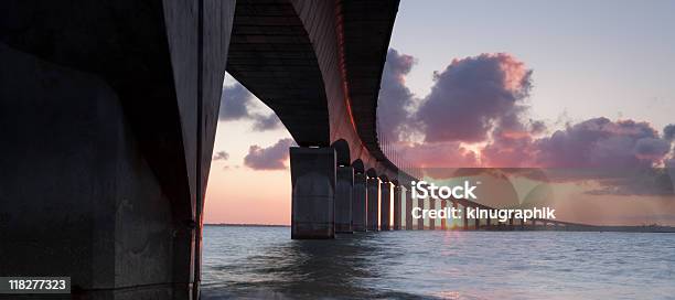 Мост Над Водой — стоковые фотографии и другие картинки Мост - Мост, Иль-де-Ре, Франция