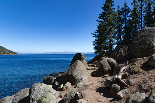 Vistas a lo largo del sendero Rubicon del lago Tahoe photo