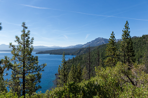 Vistas a lo largo del sendero Rubicon del lago Tahoe photo