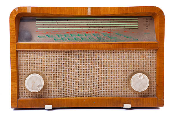 istock Vintage radio 118278220