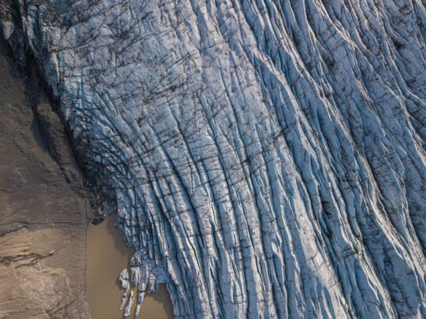 istock Svnafellsjkull Glacier in Iceland 1182810373