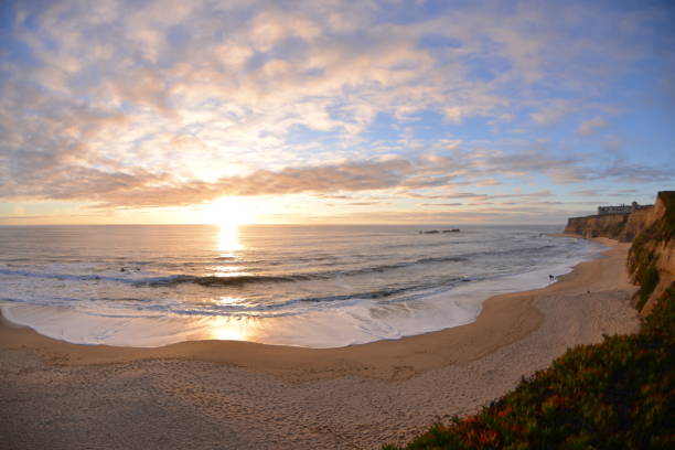 istock travel in USA 1182820241