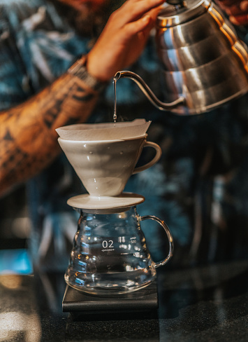 Hario V60 Buono Drip Kettle with water pouring