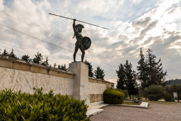 memorial de thermopylae, greece - 300 - fotografias e filmes do acervo