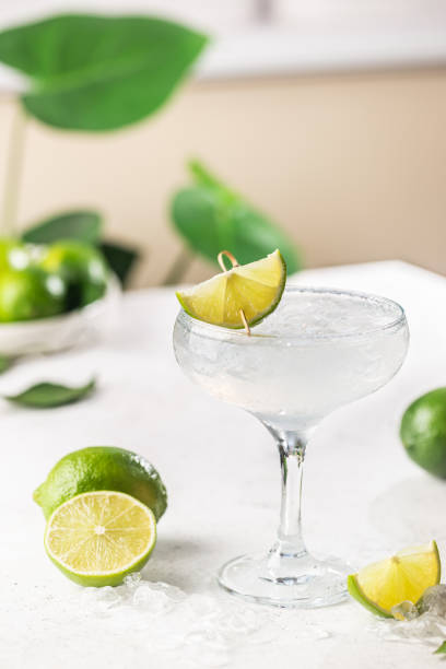 istock Alcoholic Margarita cocktail 1182880580