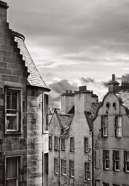 istock Old Town, Edinburgh - Scottish landmark and typical buildings 118291942