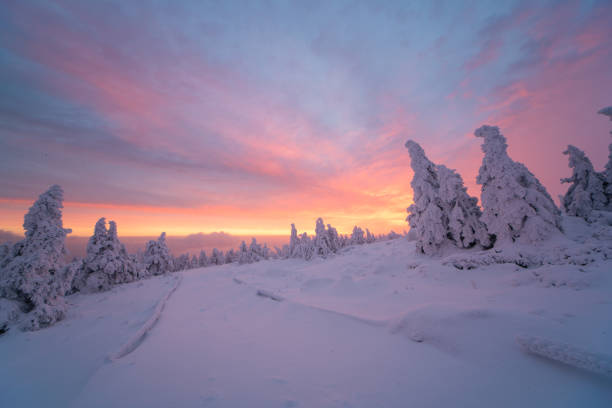 istock First light on the brocken 04 1182929860