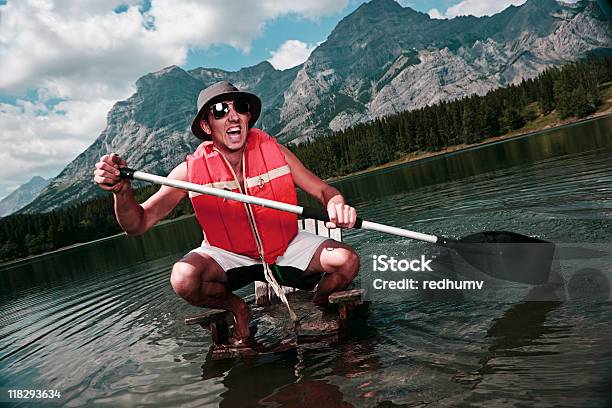 Gestrandete In High Wasser Stockfoto und mehr Bilder von Männer - Männer, See, Sinken