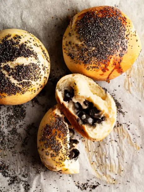 Baked Pastry Item, Baked, Baking, Puff Pastry,bread,pastry,poppy seeds,dough,Bun - Bread, Brioche, Softness, Food,Breakfast,Stuffed, food and drink, Yeast, Prepared Potato,Afternoon Tea, Appetizer