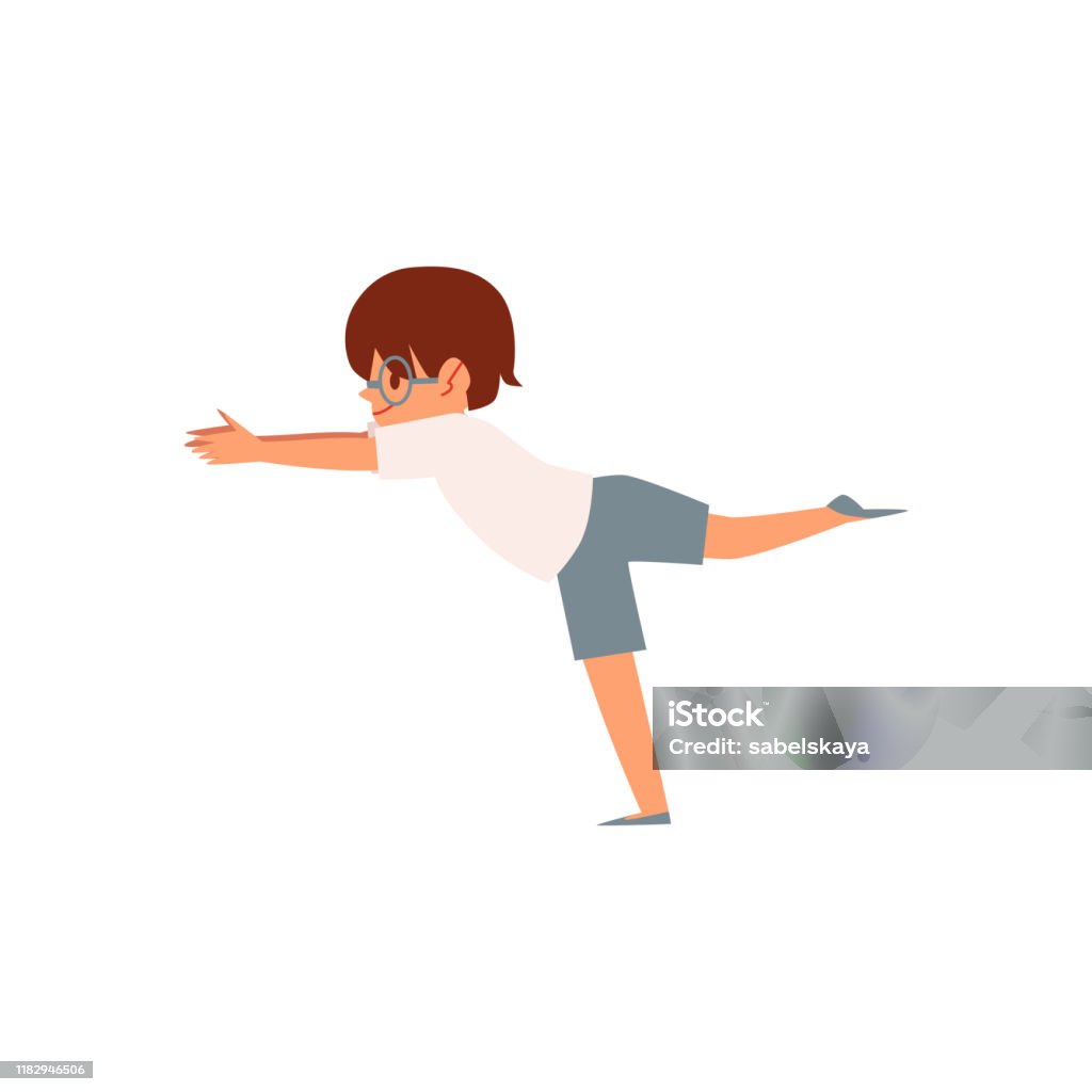 Ilustración de Niño Haciendo Ejercicio De Yoga Lindo Personaje De Niño De  Dibujos Animados En El Equilibrio De Entrenamiento Pose Guerrero y más  Vectores Libres de Derechos de Actividad - iStock