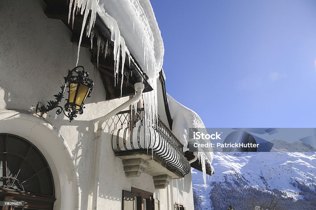 Icicles - Zbiór zdjęć royalty-free (Balkon)