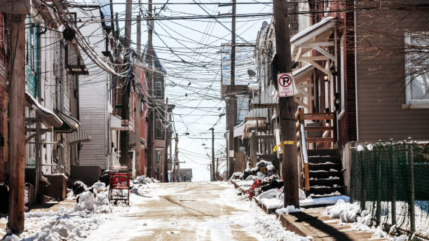 Inner city streets - Allentown, Pennsylvania Inner city streets in winter.
Allentown, Pennsylvania, USA allentown pennsylvania stock pictures, royalty-free photos & images
