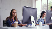 kundendienstmitarbeiter-oder-callcenter-mit-headset.jpg?b=1&s=170x170&k=20&c=39MWNkNb6n7wuXancO7IACVpCpg8urzZ9ET4pSYSvf0=
