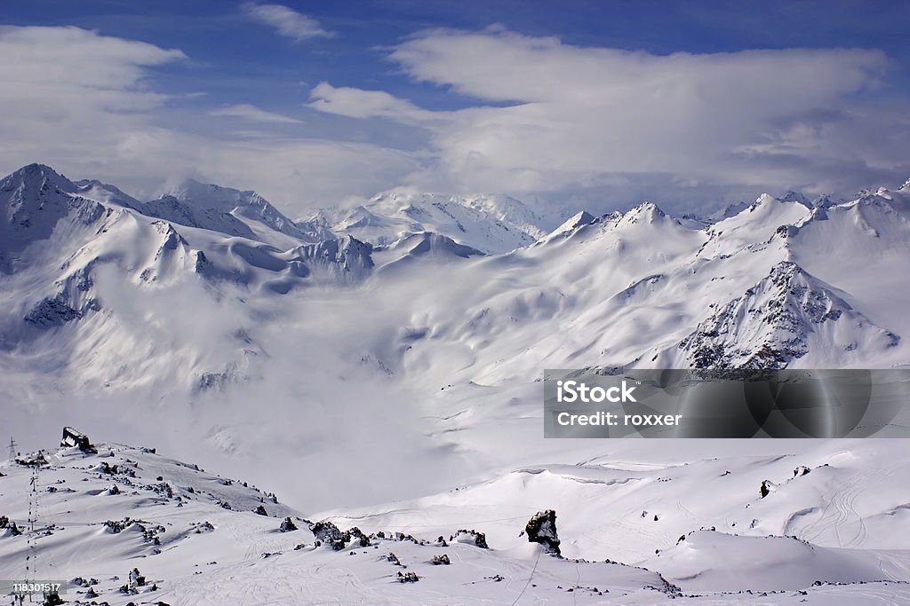 Valle di neve - Foto stock royalty-free di Alpi