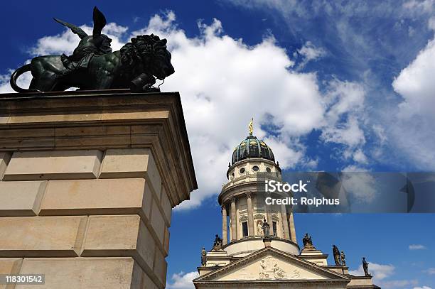 Estate A Berlino Gendarmenmarkt Gendarme Mercato - Fotografie stock e altre immagini di Ambientazione esterna - Ambientazione esterna, Antico - Condizione, Architettura