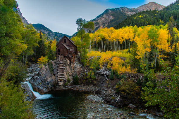 istock The Iconic Crystal Mill Abandoned Structure in Autumn 1183029468