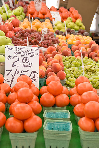 istock farmers market produce 118303328