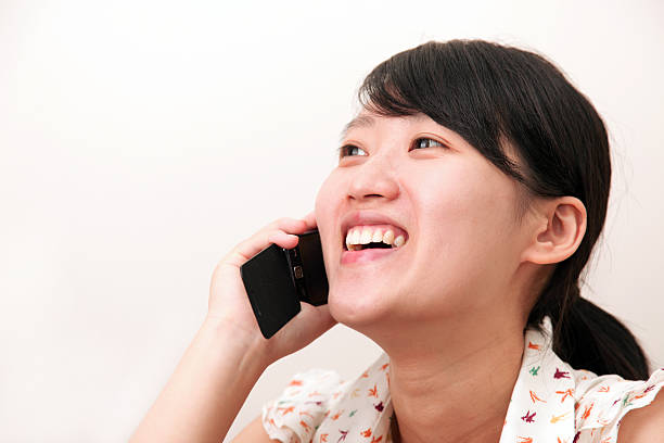 istock girl with a cellphone 118308586