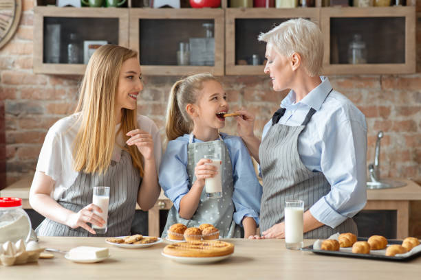 istock Female family spending time together on weekend 1183109256