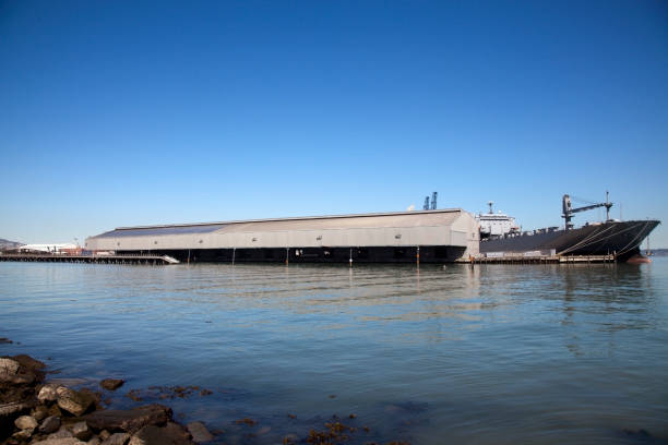 istock Recycling Building-Shipping 118315668