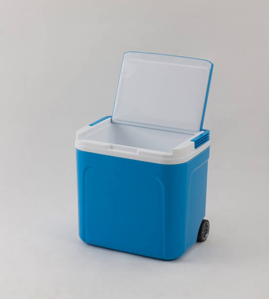 istock Opened blue cooling box with wheels isolated on white 1183180543