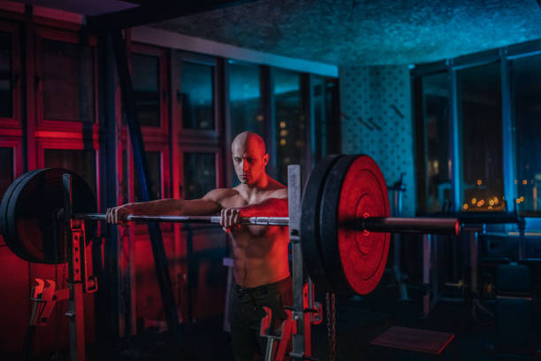 istock Bodybuilder at the gym 1183183857
