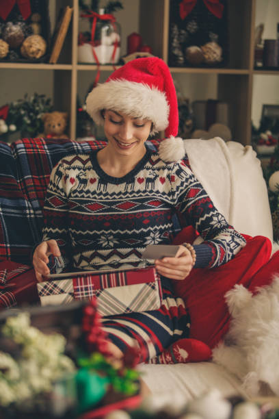 istock Young woman shopping online 1183219476