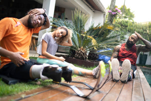 istock Family stretching in the yard 1183223340