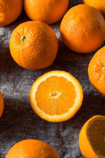 istock Fresh Organic Oranges in a Bunch 1183224019