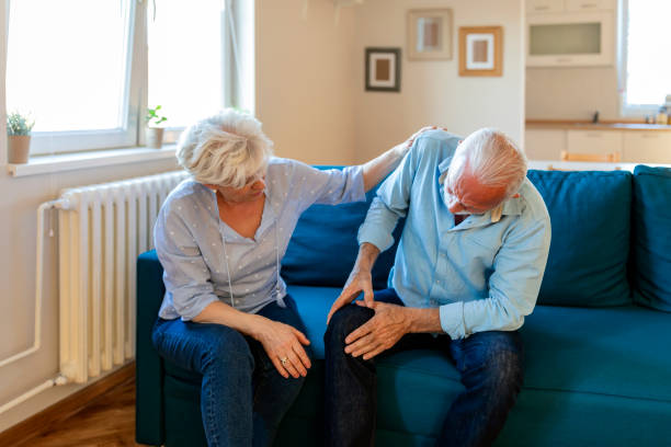 istock Senior man with knee arthritis 1183250454