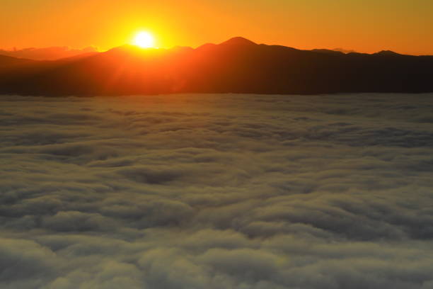 istock Sea of ​​clouds at dawn, Iwate Prefecture 1183279328