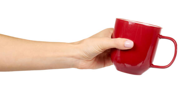 tasse à thé en porcelaine rouge. tasse à café en céramique. - tea cup cup shape red photos et images de collection