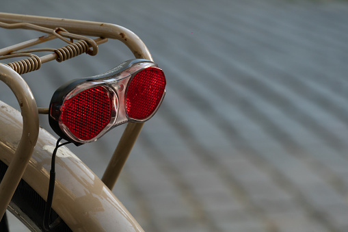 Rear safety reflectors on a bicycle