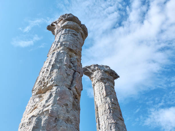 Corynthian columns of Zeus Olbios Temple, ancient Anatolian architecture of the Hellenistic period Corynthian columns of Zeus Olbios Temple, ancient Anatolian architecture of the Hellenistic period in the Roman province of Isauria, in present-day Uzuncaburc, Silifke, Mersin province, Turkey uzuncaburc stock pictures, royalty-free photos & images