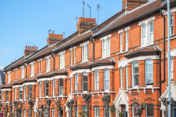 런던의 크라우치 엔드 지역 주변의 붉은 벽돌 계단식 주택 - london england apartment traditional culture house 뉴스 사진 이미지