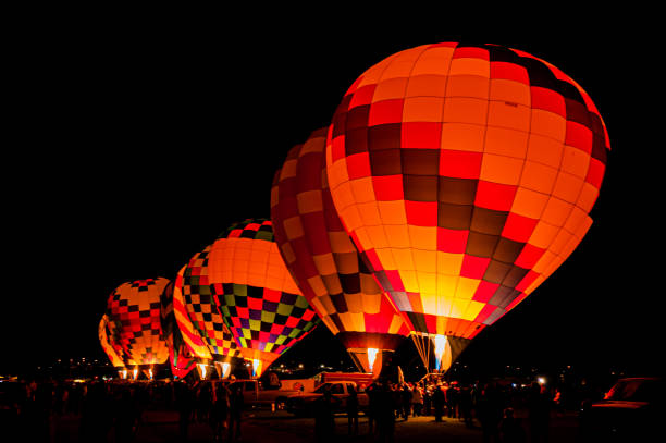 istock Hot Air Balloon Dawn Patrol 1183376414