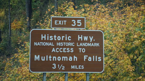 istock Road signs to Multnomah 1183428950