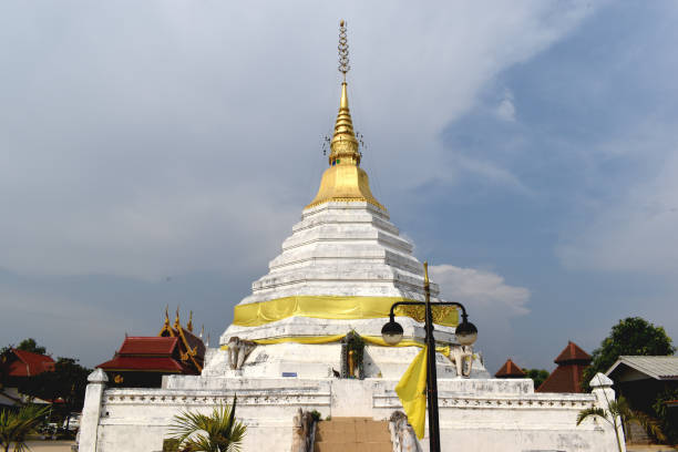 istock Chedi, Wat Luang, City Wat, Phrae, Thailand, Cross Format 1183476659