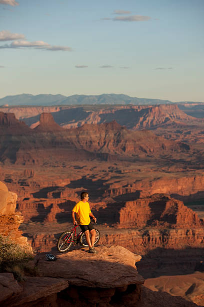 istock Mountain Biking At Deadhorse Point State Park 118347743