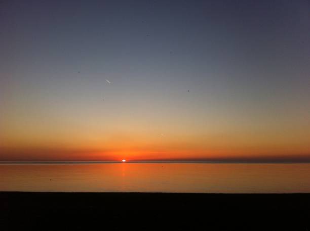 istock Beautiful sunset in the sea 1183506214