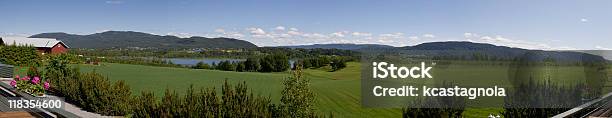 Vista Panorámica De La Campiña De Noruega Foto de stock y más banco de imágenes de Noruega - Noruega, Aire libre, Azul