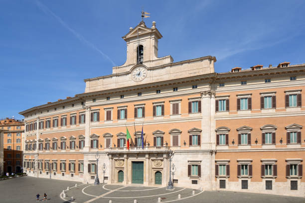 palazzo montecitorio en roma - italia. - state representatives fotografías e imágenes de stock
