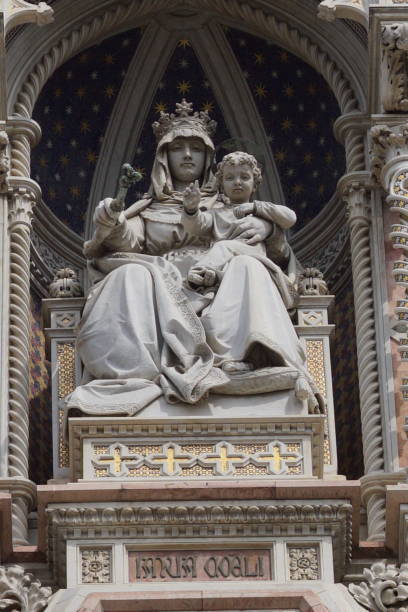 istock Italy Florence Duomo Cathedral Histrorical Art Works 1183561899